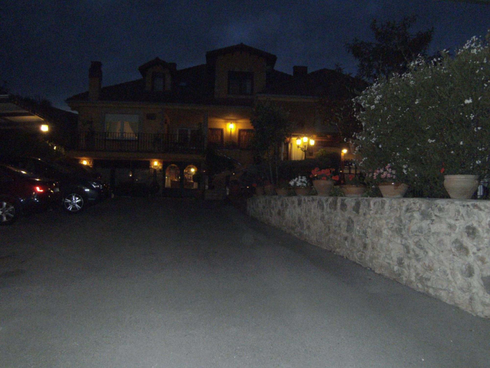 Hosteria Las Fuentes Рубайо Экстерьер фото
